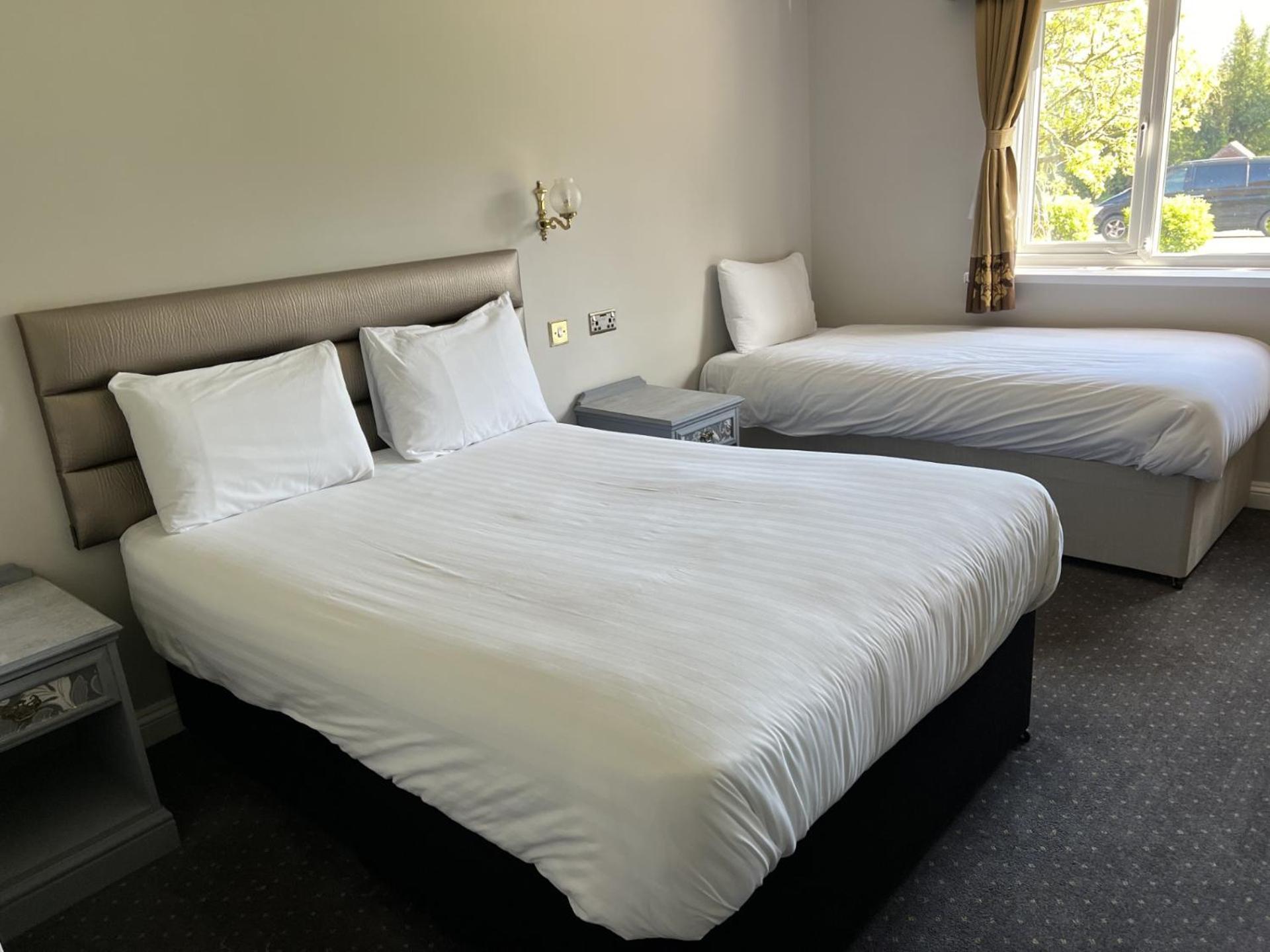 The Pear Tree Inn & Country Hotel Hindlip Eksteriør billede